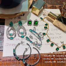 油画孔雀绿彩宝石耳坠 镀18K金璀璨祖母绿水滴锆石耳环 流苏项链