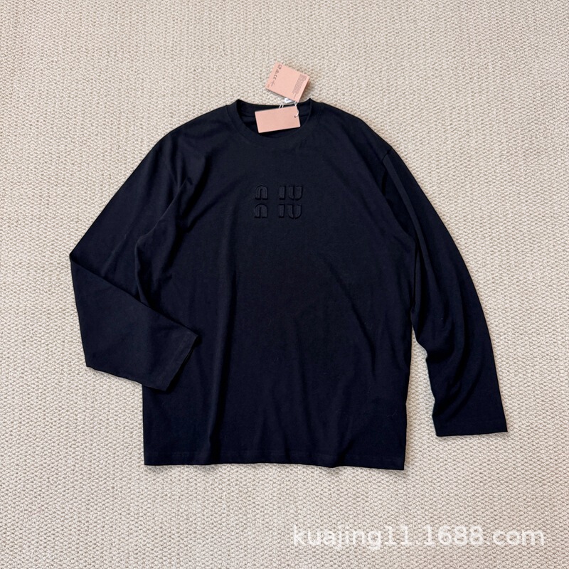 海外衣料品卸売 niuniu シンプルベーシック無地立体ワッペン刺繍文字長袖Tシャツ(オリジナルラベル)|undefined