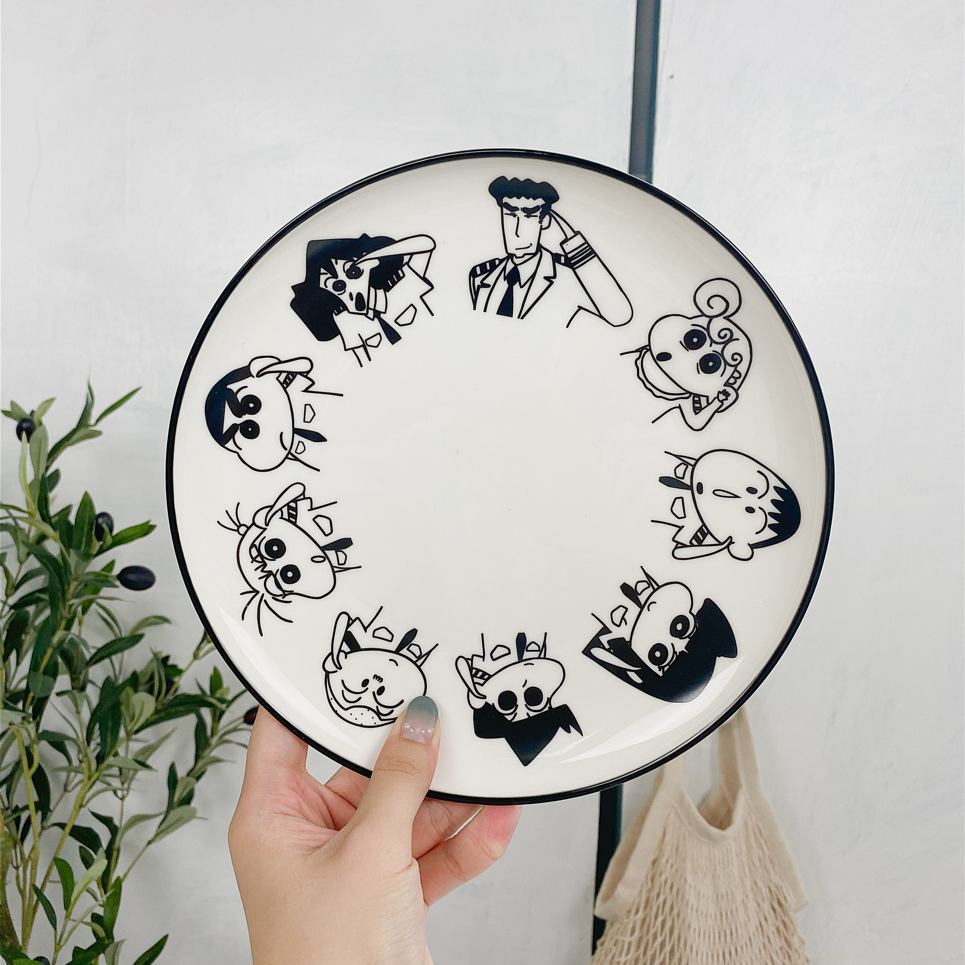 蜡笔小新韩国创意可爱卡通陶瓷碗家用沙拉碗一人食水果碗早餐碗餐|ru