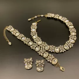 耳钉;首饰套装;项链