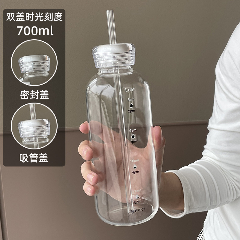 700ml 이중뚜껑 모델 [밀폐뚜껑+빨대뚜껑]에는 빨대가 포함되어 있습니다.