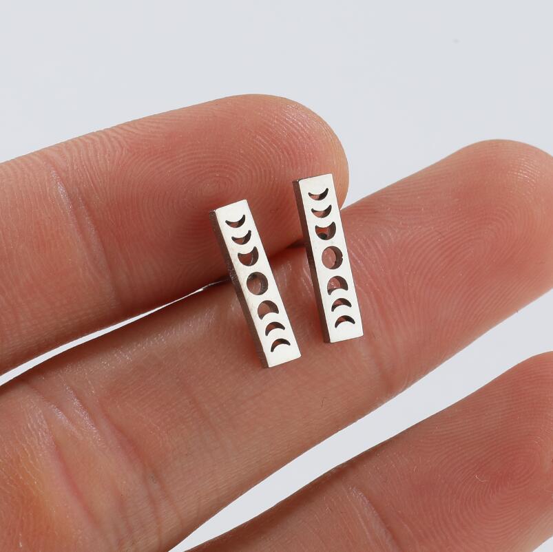 Fashion Sun Moon Titanium Steel Ear Studs Plating No Inlaid Stainless Steel Earrings display picture 7