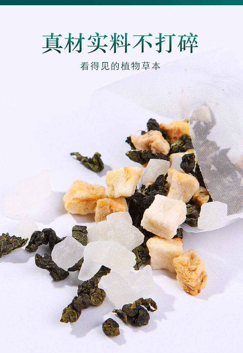 Peach Oolong Tea Mi Tao Wu Long Tea 3g x 10 Pyramid Bags Tin Cold Brew Fruit Tea in use