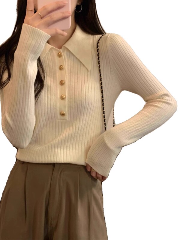 春と秋の新作ポロカラーメタルボタンデザインニットボトムシャツ女性用、美しいスリムセーターインナートップ|undefined