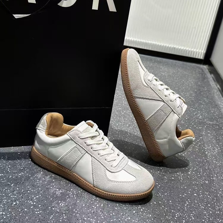 Original Box Cross-Border German Training Mm6 Retro Versatile Casual Sports Shoes for Men and Women, New Flat Lightweight White Sneakers for Couples