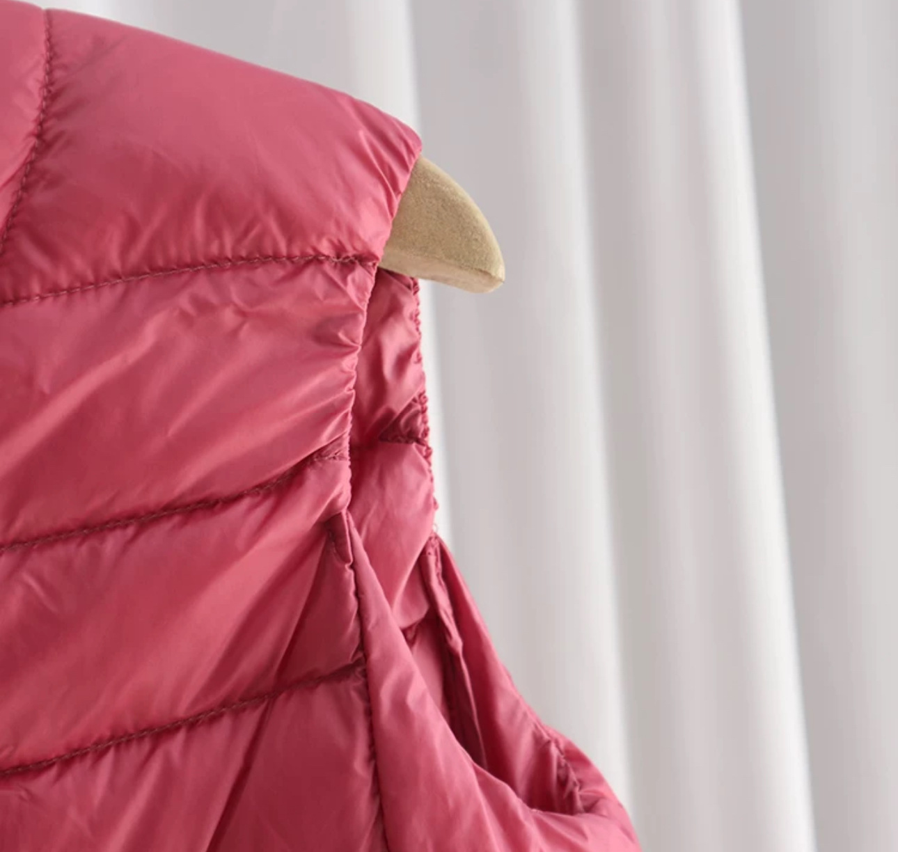 女圆领拉链马甲2402详情