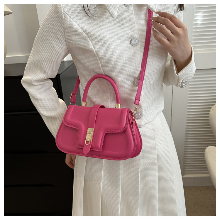 375g Weight Magnetic Buckle Closure Type Single Shoulder Strap Strap Type Square Bag Bags Type Casual, Shopping Occasion Pu Leather Material Solid Color Pattern All Seasons Season Women's Gender Vintage Style, Classic Style Style Square Shape Medium Size Women's Medium Pu Leather Solid Color Vintage Style Classic Style Magnetic Buckle Square Bag 6