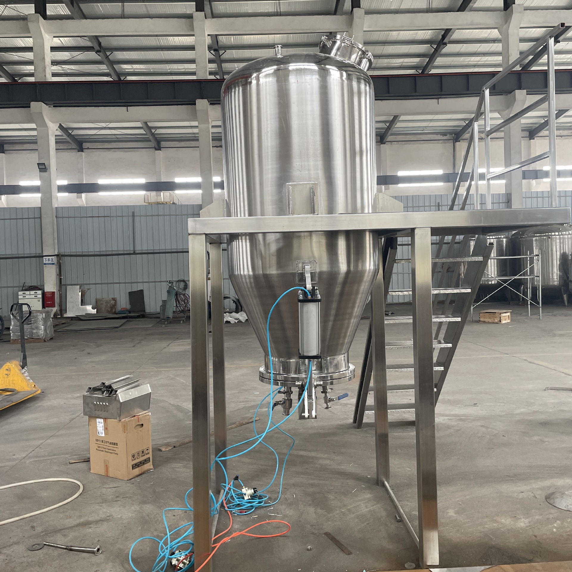 厂家要求制作精油提取机械 不锈钢生姜生产加工设备机械渗漉罐