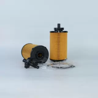 适用于HINO大卡车 15601-78140机油滤清器机油格OEM定制机油滤芯