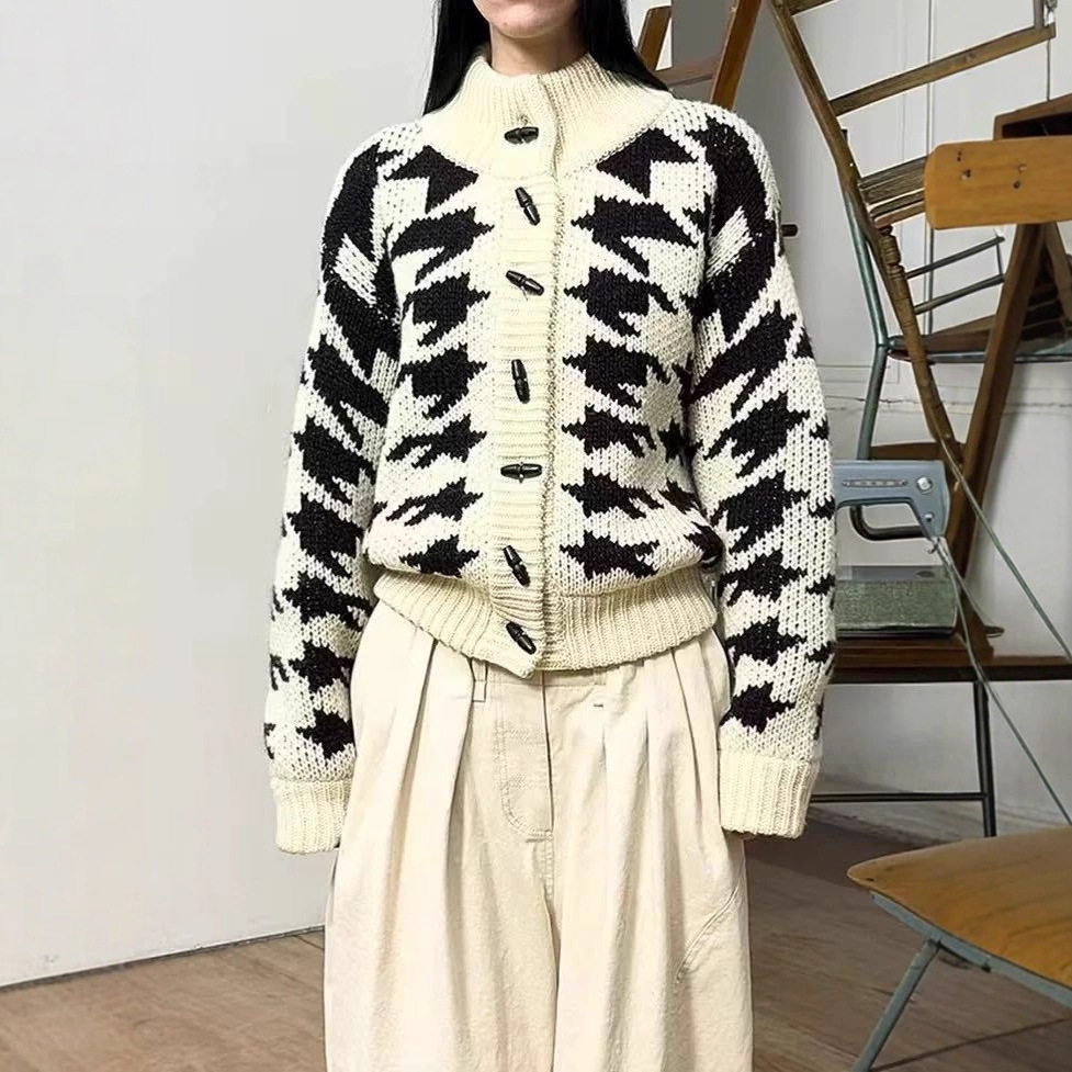 openy*韩版复古风千鸟格撞色毛衣外套秋冬加厚立领牛角扣针织衫女