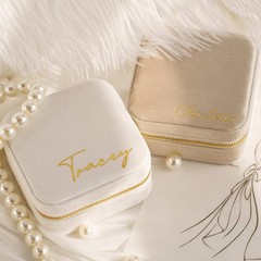 欧米風個性的なロゴ印刷可能DIY携帯ベルベットジュエリーボックス結婚祝いギフトお土産