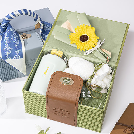 High-end Leather Portable Cosmetic Case Gift Box Wedding Accompanying Gift Wedding Return Gift Box Creative Birthday Gift Box for Best Friends