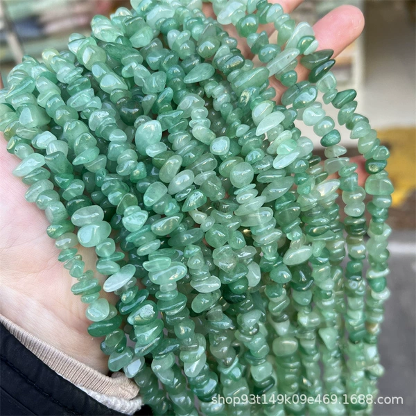 5-8mmA natural green aventurine (about 200 pieces/about 79cm)