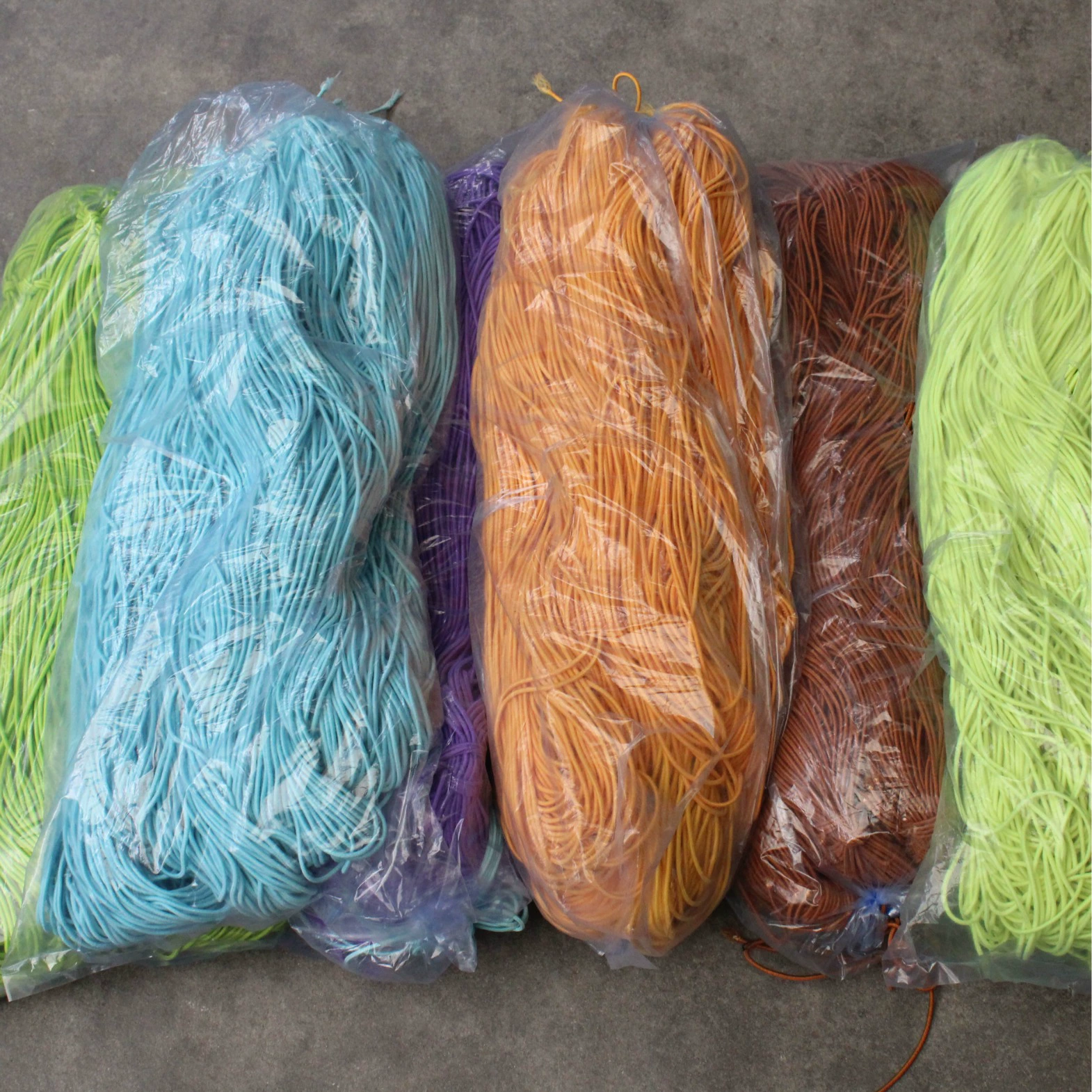 Прямые продажи с фабрики, 2 мм, внутренняя одножильная эластичная веревка, веревка для головы, сырье, веревка для волос, веревка для дня рождения, веревка для шляпы, игрушка, эластичная веревка