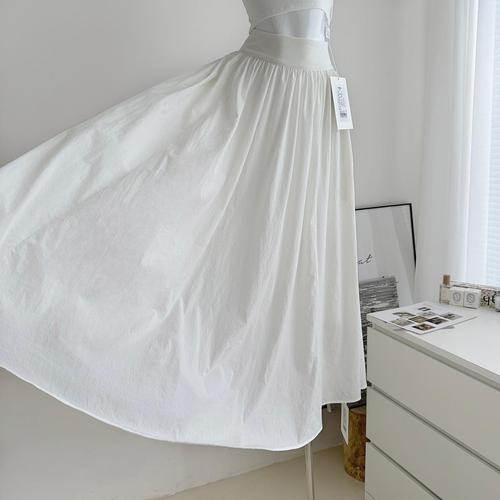 150 Petite Women's High-End Outfit Set: Short-Sleeve T-Shirt Top, High-Waisted Midi Skirt, Medium-Long Umbrella Dress