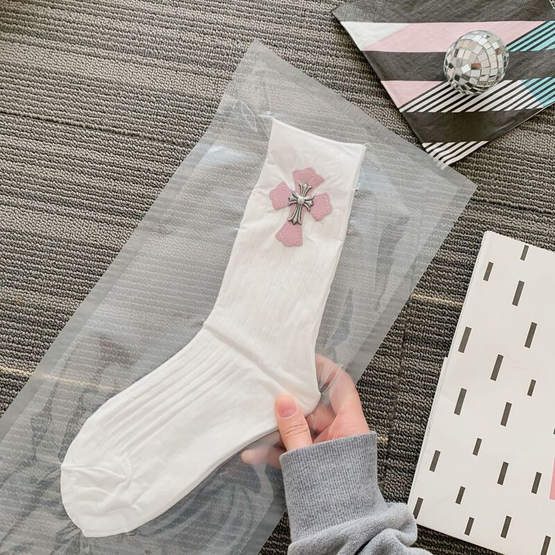 European and American Internet Celebrity Style Women's Socks with Handmade Leather Label, Cross Double-Needle Mid-Tube Socks, Ins-Style Japanese and Korean Three-Dimensional Accessory Socks, Vacuum European and American Internet Celebrity Style Women's Socks with Handmade Leather Label, Cross Double-Needle Mid-Tube Socks, Ins-Style Japanese and Korean Three-Dimensional Accessory Socks, Vacuum