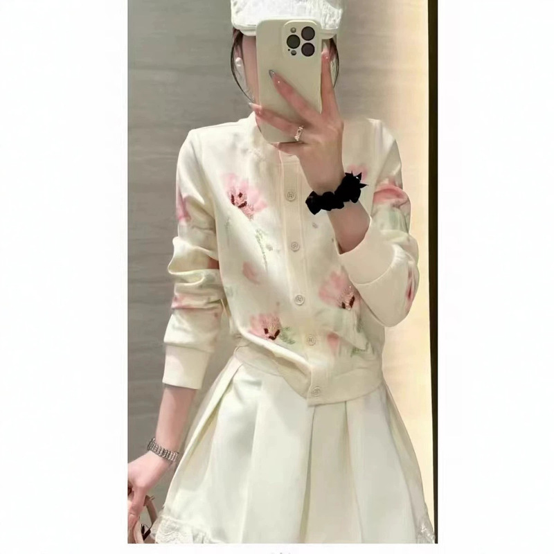 090 Style Fashionable Round-Neck Long-Sleeve Single-Breasted Printed Beaded Cardigan Short Jacket 090 Style Fashionable Round-Neck Long-Sleeve Single-Breasted Printed Beaded Cardigan Short Jacket