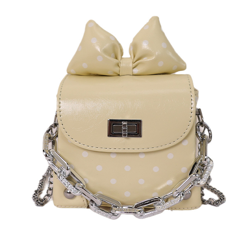 Nueva bolsa de cadena para mujeres 2026 nicho de diseño de moda mochila de hombro diaria popular onda punto bolso de caja cuadrada