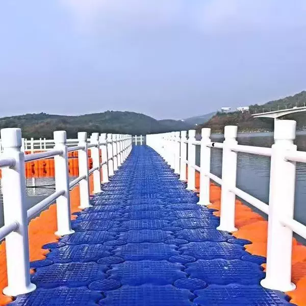 定制塑料浮筒码头浮桥浮筒水上人行浮桥钓鱼平台摩托艇泊位浮箱