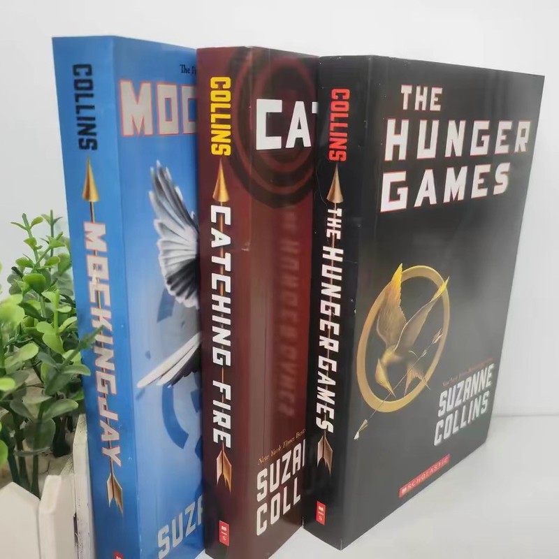 饥饿游戏三部曲 Hunger Games Trilogy 燃烧的女孩 嘲笑鸟 英文版|undefined