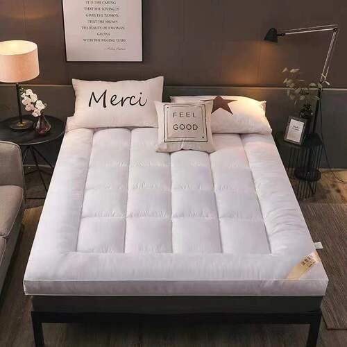 A thickened soft cushioned floor mat that won't sag, foldable futon for home use, suitable for single or double occupancy, student dormitory, children's bed mattress