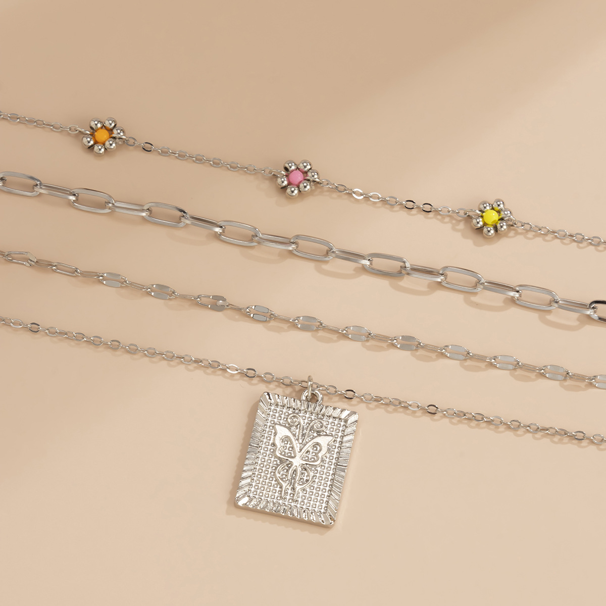 Europe And America Cross Border Ornament Vintage Bead Little Daisy Flower Metal Necklace Simple Geometric Square Plate Hollow Necklace display picture 5