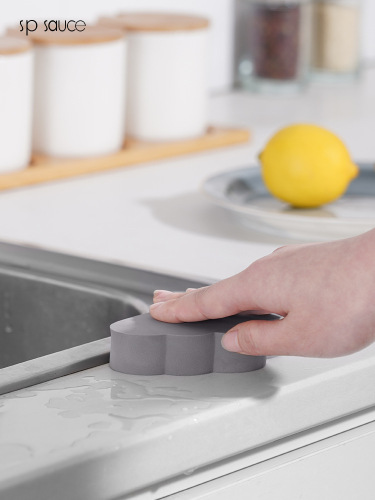 Cloud-shaped PVA water-absorbing sponge wipe to prevent scale cleaning brush kitchen bathroom washbasin to remove water droplets
