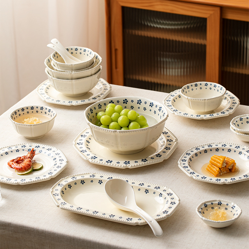 Retro puntos de perlas azules de cerezo cerámica cubiertos pequeños frescos hogares de alto valor de la cara platos de platos de nicho set platos