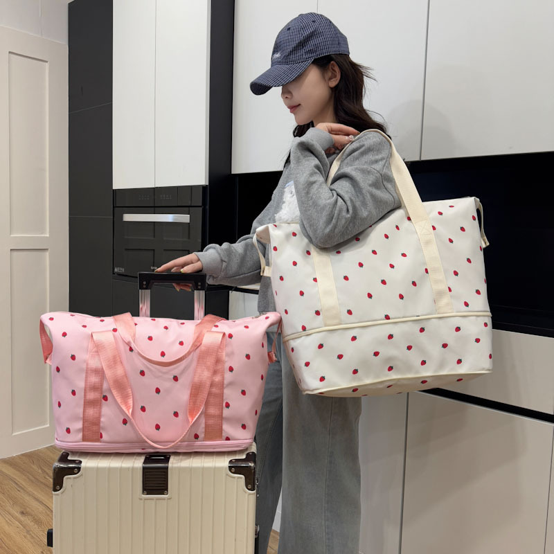 Nueva fresa pequeña, fresca, gran capacidad, expansión telescópica, bolsa de viaje, deporte de natación, bolsa de fitness, bolsa de almacenamiento para estudiantes