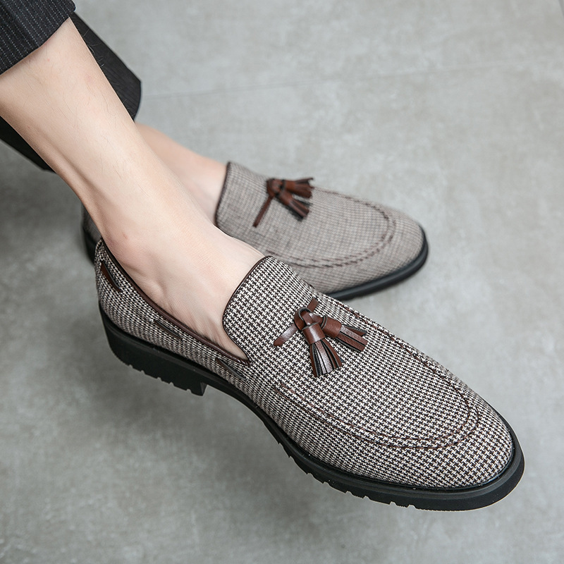 2024 transfronterizos de gran tamaño de negocios casual zapatos de hombre puntuales zapatos de cuero cuadrícula perezoso un pedazo de zapatos de frijoles