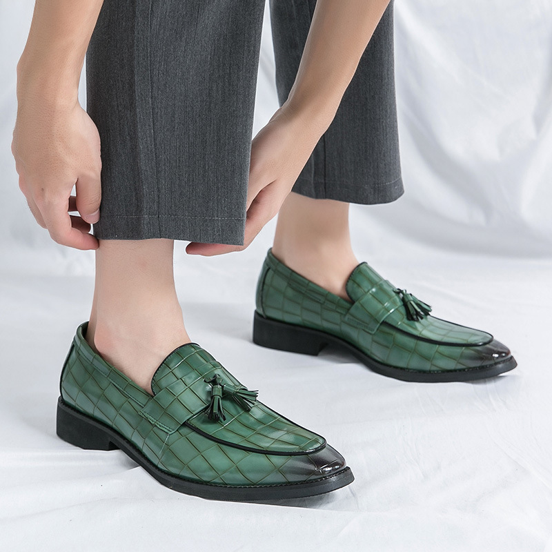 Verano nuevo perezoso un pie pie zapatos de cuero hombre negocios retro zapatos de cuero casuales clube nocturno peluquería zapatos de moda