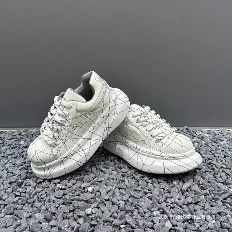 European Trendy Men's Shoes Autumn New Genuine Leather Wear-Resistant Casual Sports Shoes Soft Sole Height-Increasing Men's Dad Shoes European Trendy Men's Shoes Autumn New Genuine Leather Wear-Resistant Casual Sports Shoes Soft Sole Height-Increasing Men's Dad Shoes