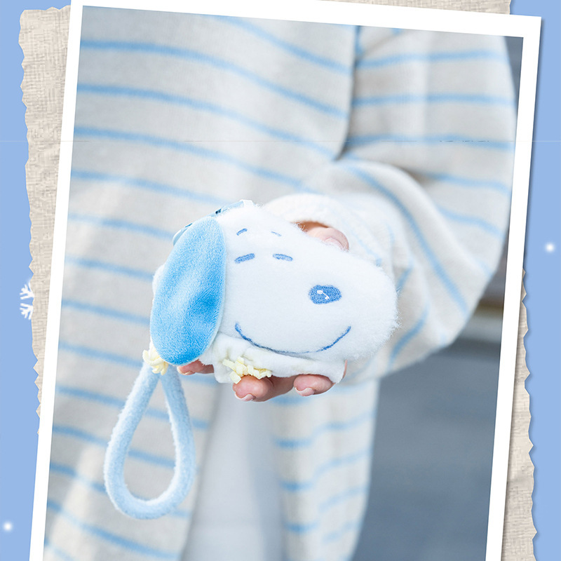 Authentic Snoopy plush pendant from the Winter Series, featuring Charlie Brown, available for cross-border wholesale