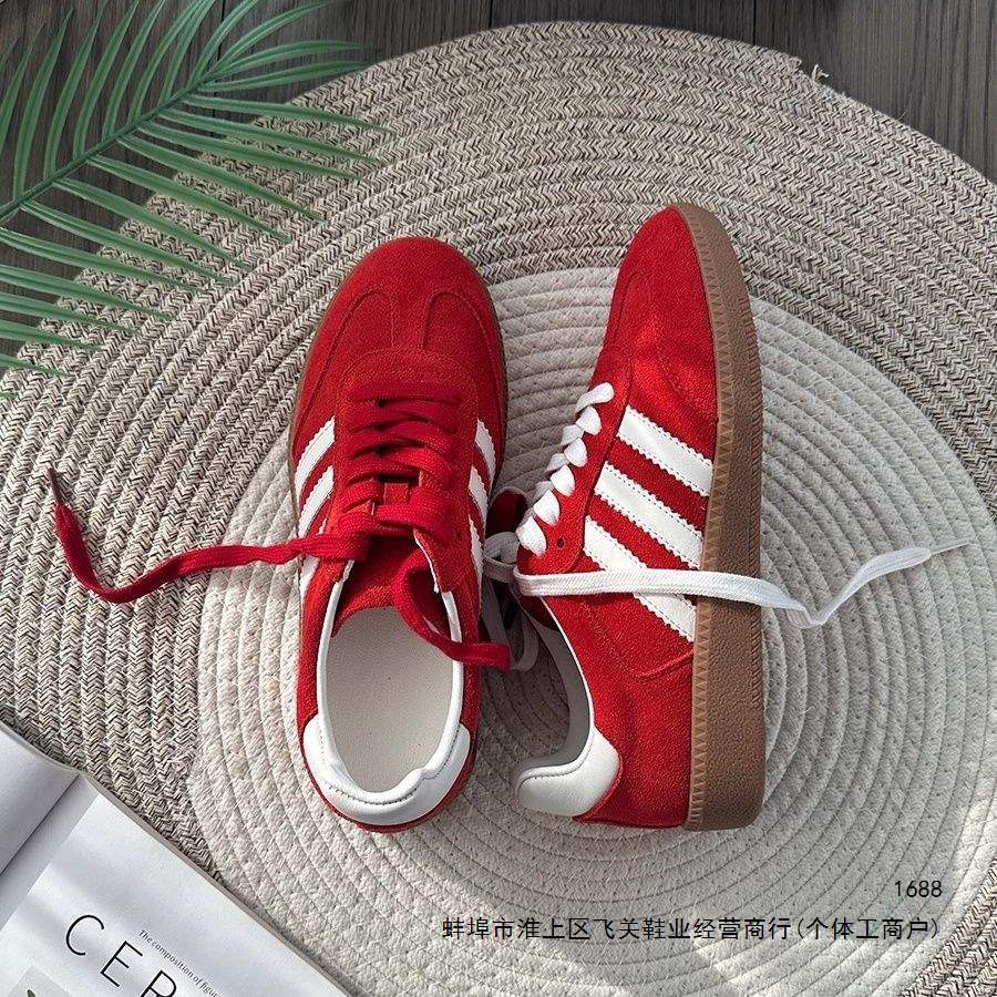 Red GAT shoes made of soft leather, universal retro sneakers, spring 2026 model