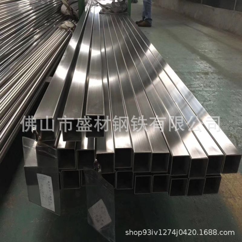 国标钢材方管不锈钢方通白皮100*100焊管家具管1.2