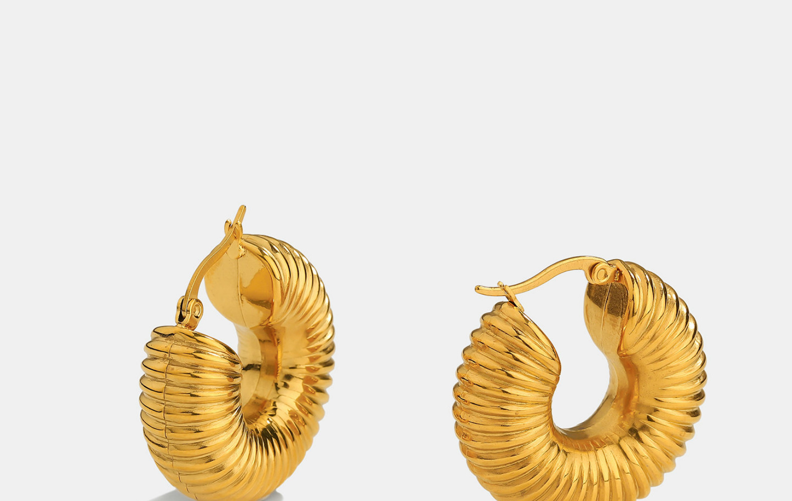 Fashion Stainless Steel Gold-plated Water Pipe Shape Earrings Wholesale display picture 2