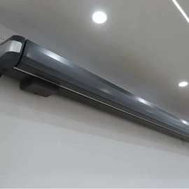 阳篷、雨篷;展览帐篷;天幕