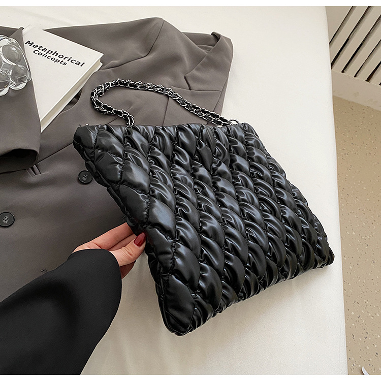 Große Gesteppte Tragetasche Für Damen Geräumige Lingge Schultertasche_voghion.com