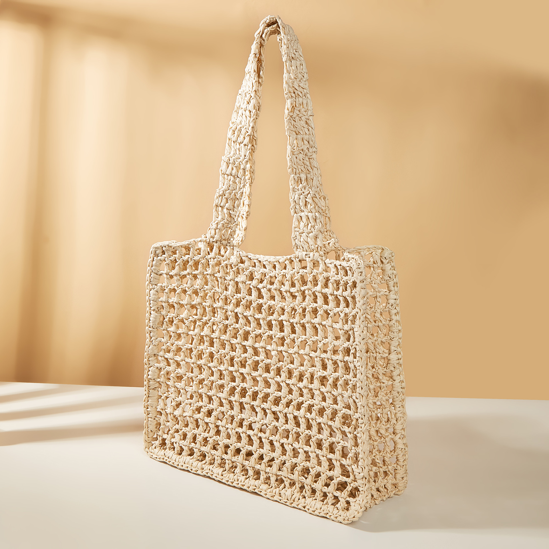 Women's Medium Straw Solid Color Streetwear Weave Square Straw Bag display picture 2