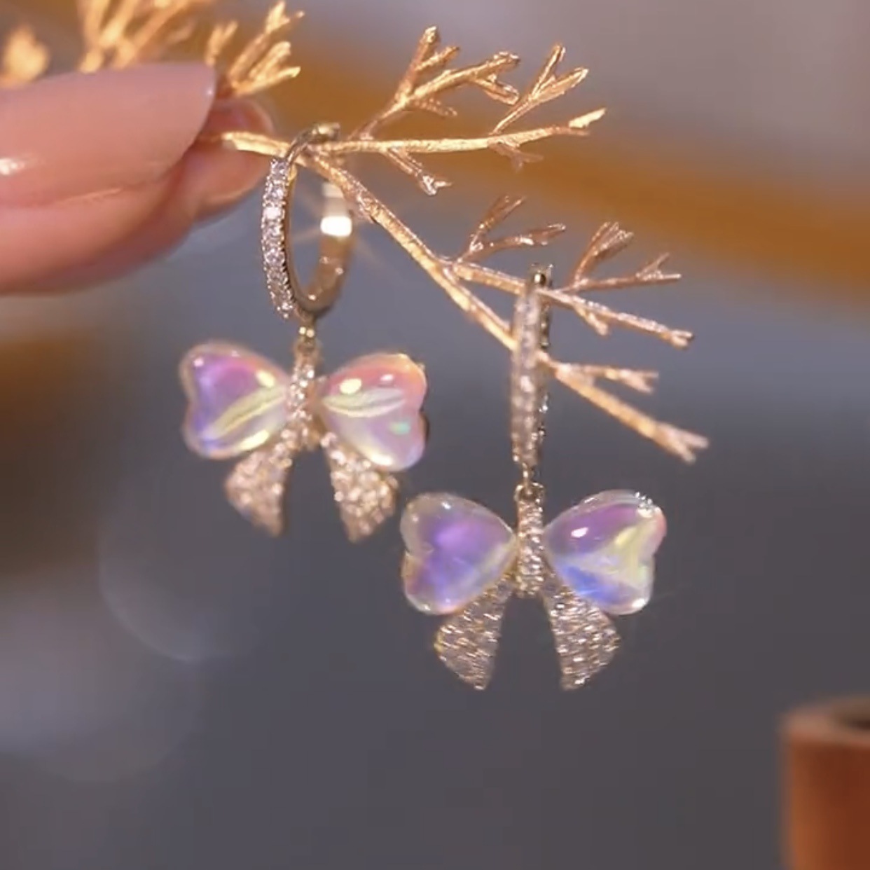 1 Pair Fashion Bow Knot Alloy Inlay Rhinestones Women's Dangling Earrings display picture 4