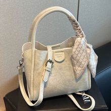 复古手提包包女2025春夏季新款森系ins单肩包外出百搭斜挎水桶包