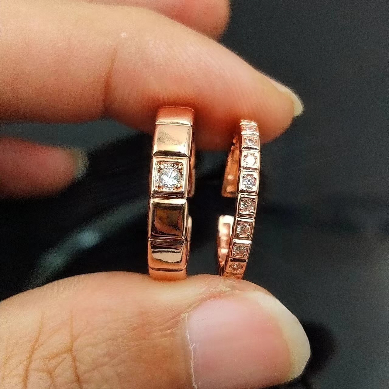 Stapelbare Herrenringe, roségoldplattiert, kleines Eiswürfel-Design für Paare, schlichter Ring, einfacher und eleganter Stapelring mit Diamantmuster_voghion.com