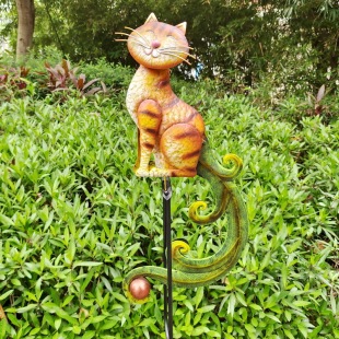 Cross-border new iron art decoration outdoor creative ornaments swing cat toy animal balancer gardening