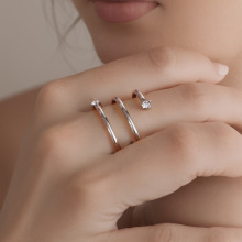 �羳�nʽ�p�ݺ��s�p�@��Ȧ�����ʯ�_�ڽ�ָ���P��18K�����