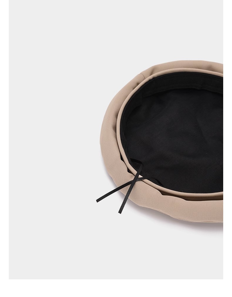 Metal Button Design Retro, Sweet Style Eaveless Rim Women's Retro Sweet Solid Color Metal Button Eaveless Beret Hat