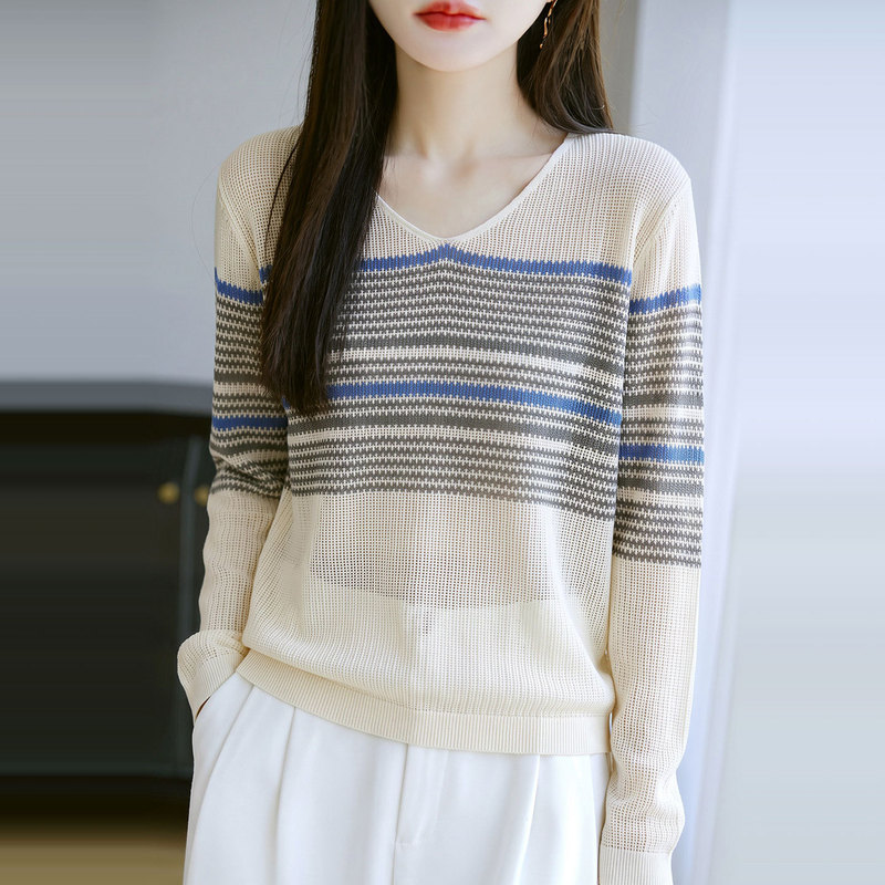 【Direct from the Manufacturer】V-neck women's sweater, new autumn fashion, versatile, lightweight, hollow-out, short knitted top 【Direct from the Manufacturer】V-neck women's sweater, new autumn fashion, versatile, lightweight, hollow-out, short knitted top