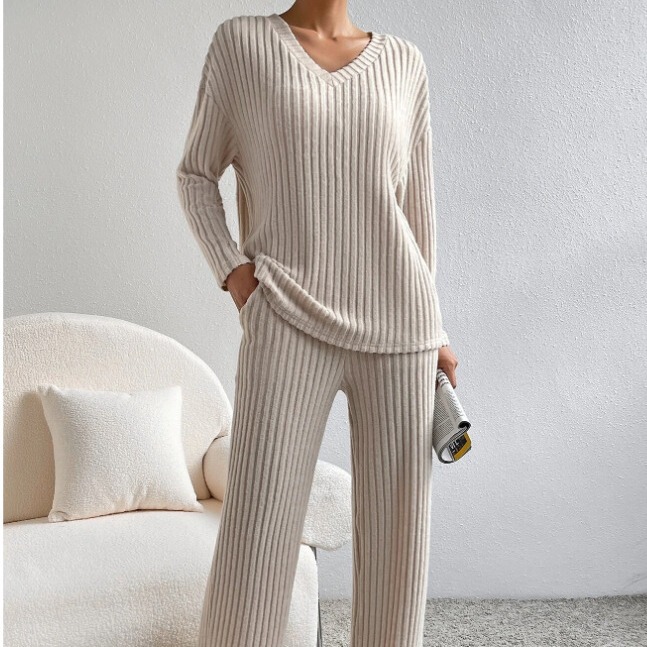 Cross-Border Two-Piece Set for Women, 2025 Autumn New Fashion Casual Straight-Leg Pants, Elegant Loose V-Neck Ribbed Knit Set