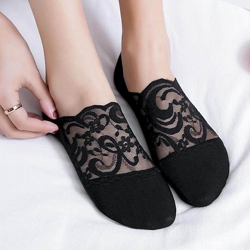 Women's Japanese-Style Thin Lace No-Show Socks for Spring, Summer, and Autumn, Korean Version with Lace and Cotton Lining