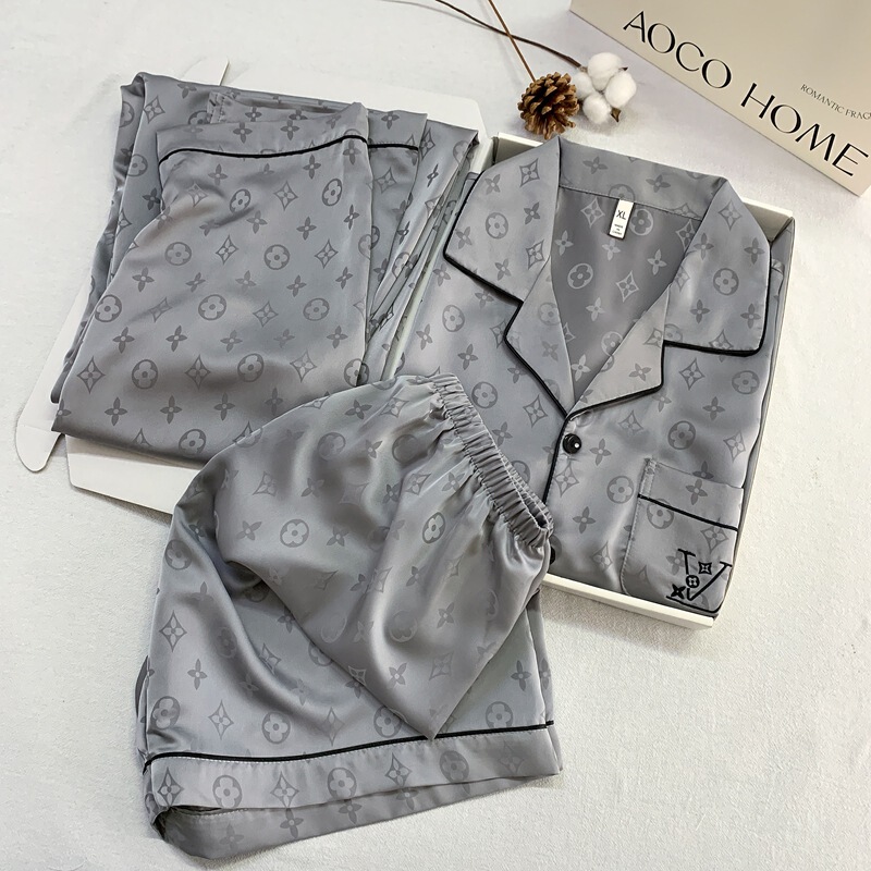 2026 Summer New Short-Sleeved Three-Piece Set, Thin, Cool, Ice Silk Men's Pajamas, Home Clothes, Physical Store Wholesale 2026 Summer New Short-Sleeved Three-Piece Set, Thin, Cool, Ice Silk Men's Pajamas, Home Clothes, Physical Store Wholesale