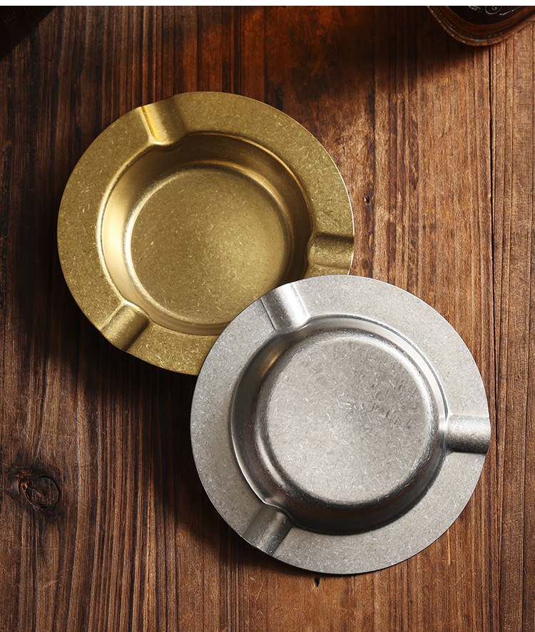 Retro Stainless Steel Ashtray for Hotel, Home, Living Room, Windproof, Elevated Ashtray for Bar, Restaurant, Ktv